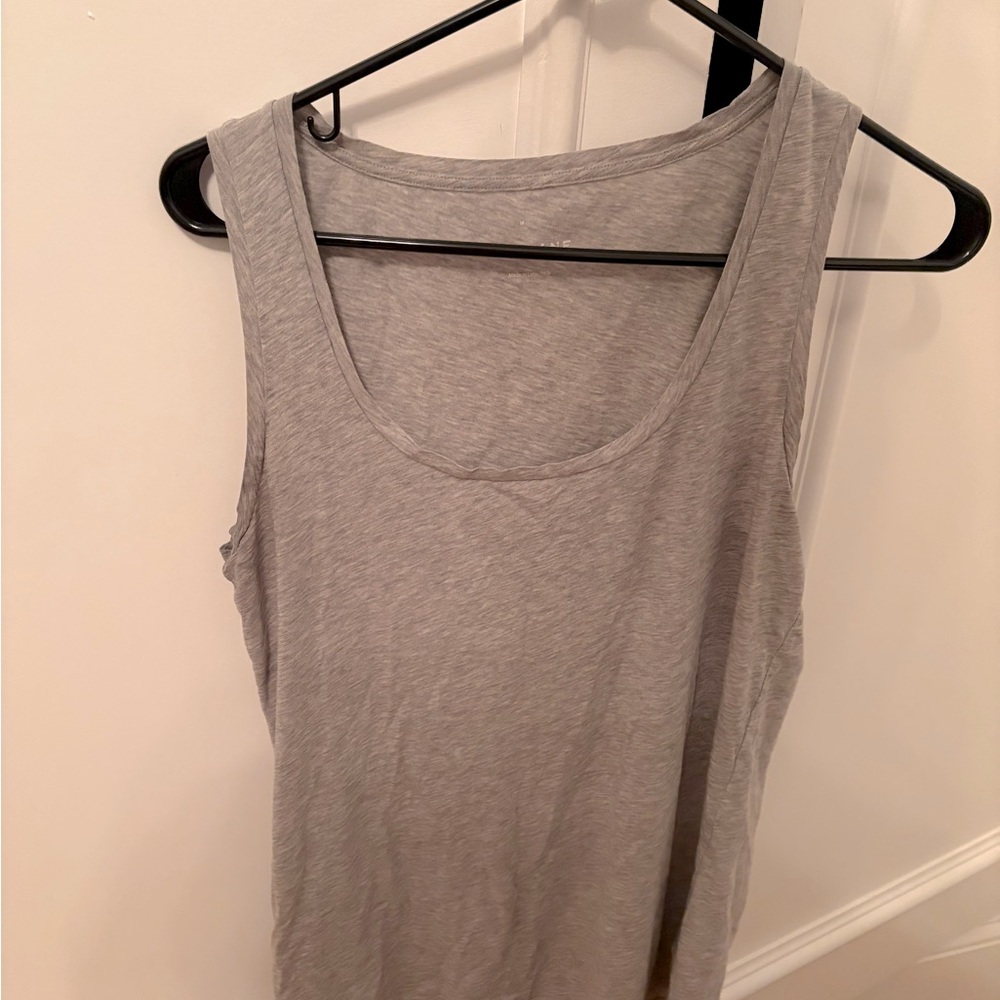 Everlane air tank
